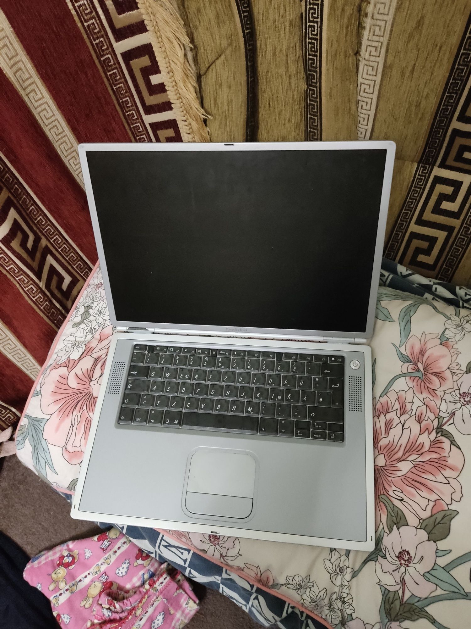 Ноутбук Apple PowerBook G4 M5884 без зарядного.