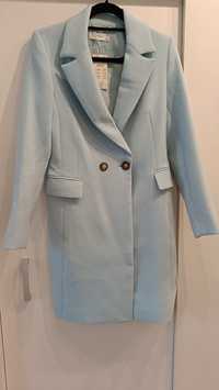 Błękitny wiosenny płaszcz