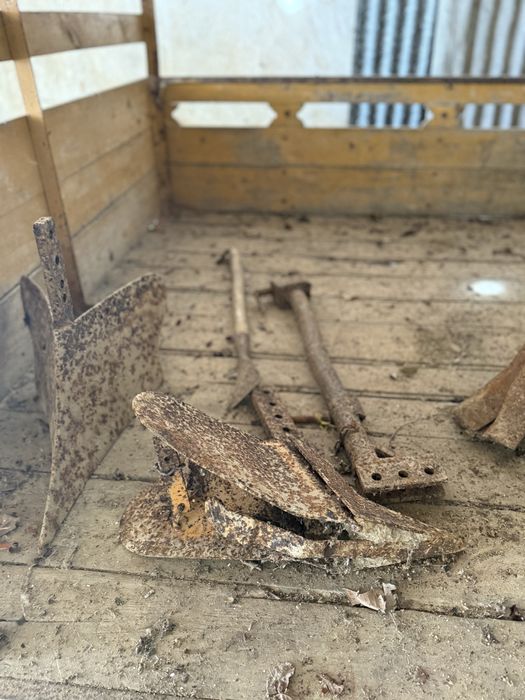 Motocultivador Ferrari 16cv + Reboque JAC + Fresa + Alfaias