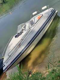 Motorówka kabinowa jacht łódź 4.3 EFI