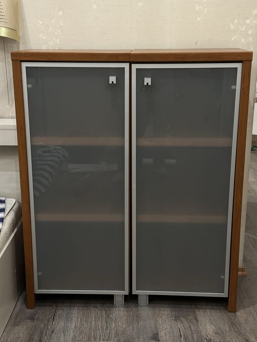 Шкаф , тумбочки