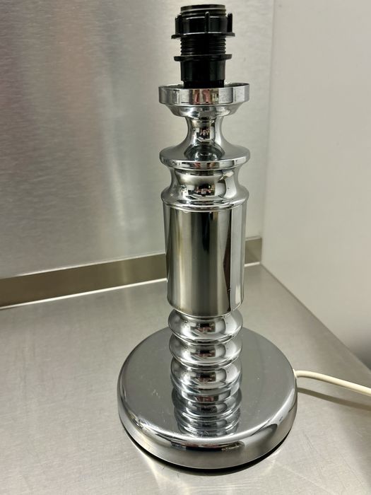 Elegancka Francuska Vintage Lampka Polerowany Chrom z lat 1970tych Top