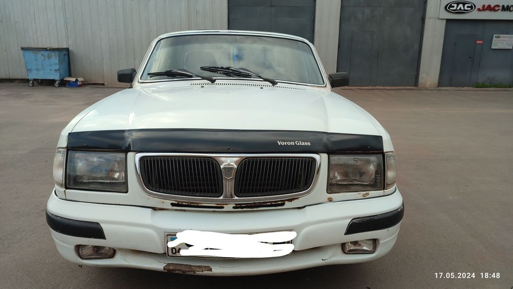 Автомобіль ГАЗ-3110.