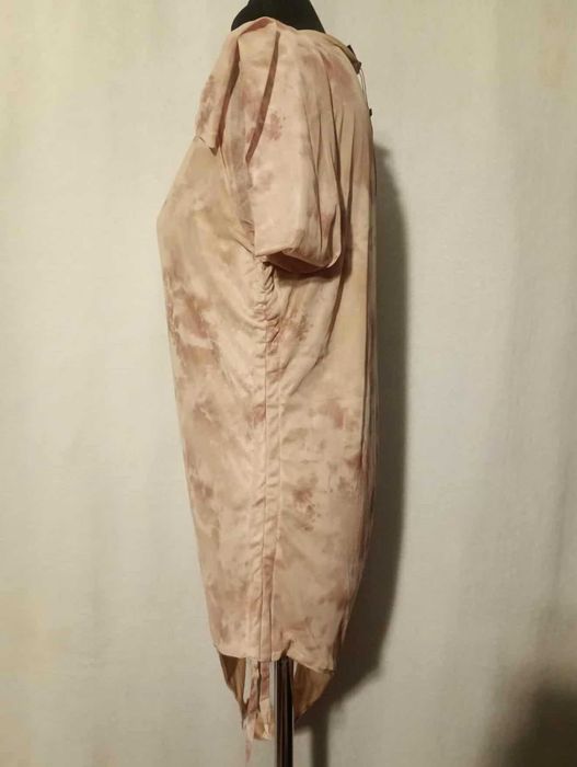 Body z długim rękawem i ściągaczami.
4XL/48 Boohoo