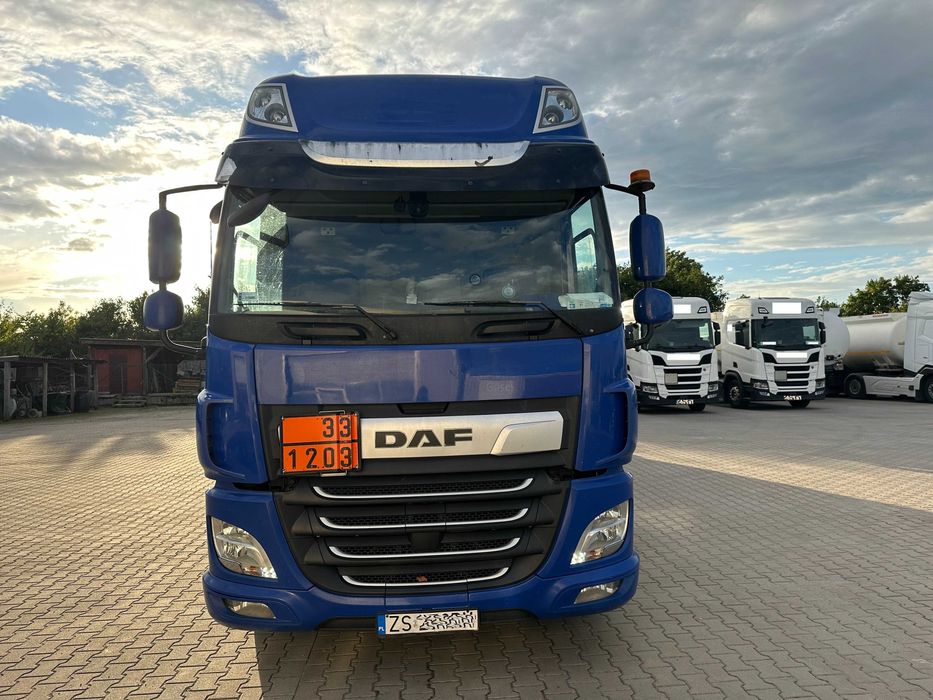 Ciągnik siodłowy DAF CF 450 ADR