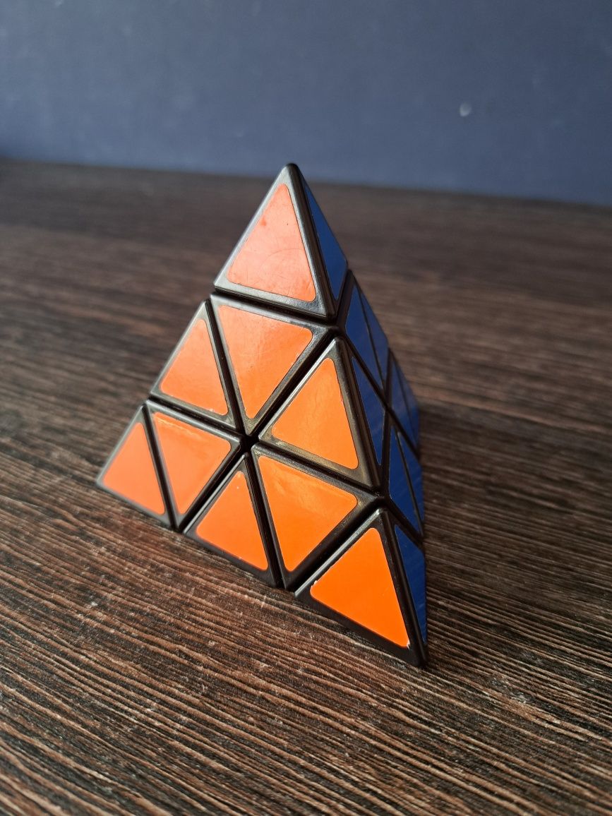 Kostka Rubika Pyraminx