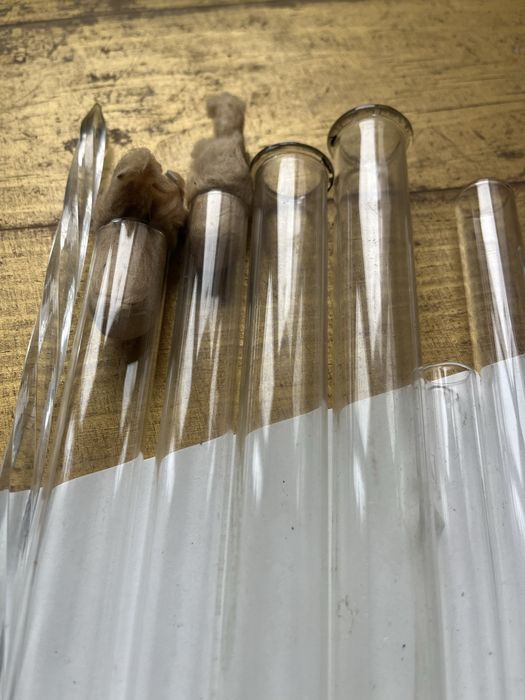 Lote de material de química com tubos de ensaio etc