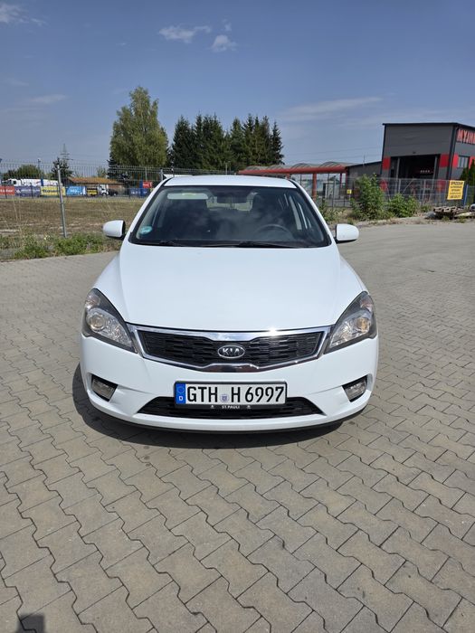 Kia cee'd 1.4 benzyna 109KM, klima, elektryka, koła x2, serwis, Niemcy