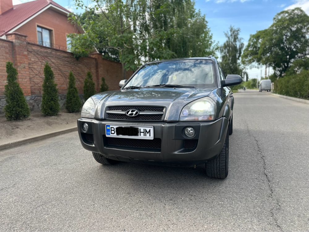 Hyundai Tucson 2008 2.0 газ/бензин в отличном состоянии