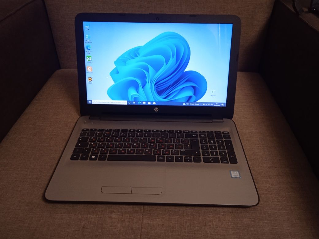 Ноутбук Нр 250 G5,Intel Core i3-6006U,ram 8/ssd 240 gb,