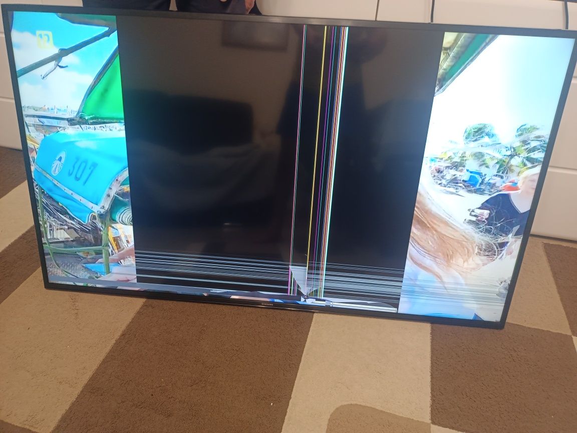 telewizor Samsung 55 cali uszkodzony