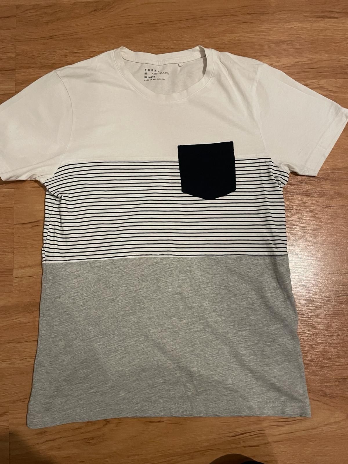Męski T-shirt z kieszonką