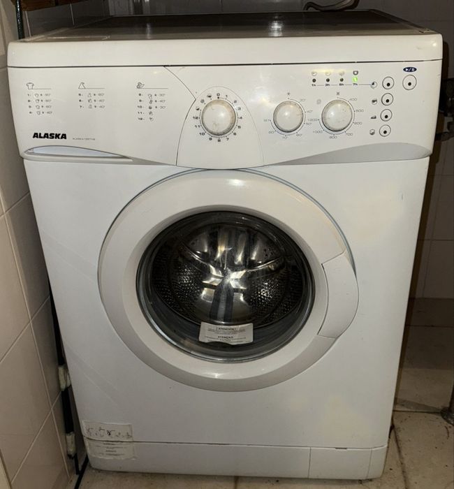 Máquina de lavar 6kg Alaska. Ver descrição.