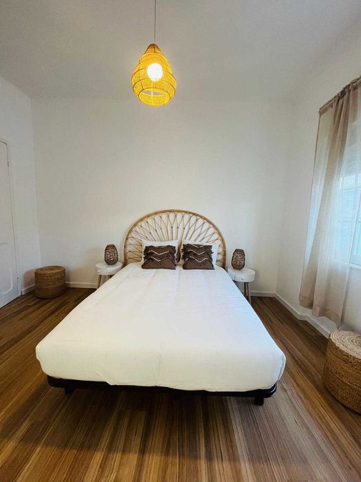 Quarto solteiro ou casal Costa da Caparica sem caução 7min praia