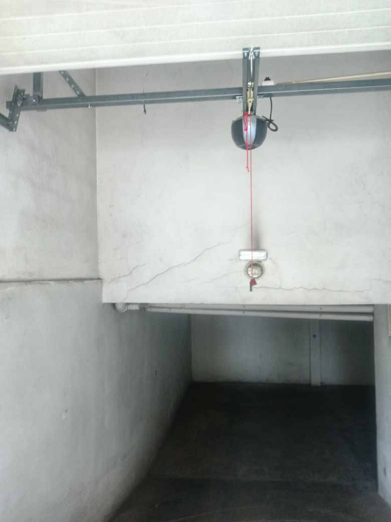 Garagem em vale do cobro