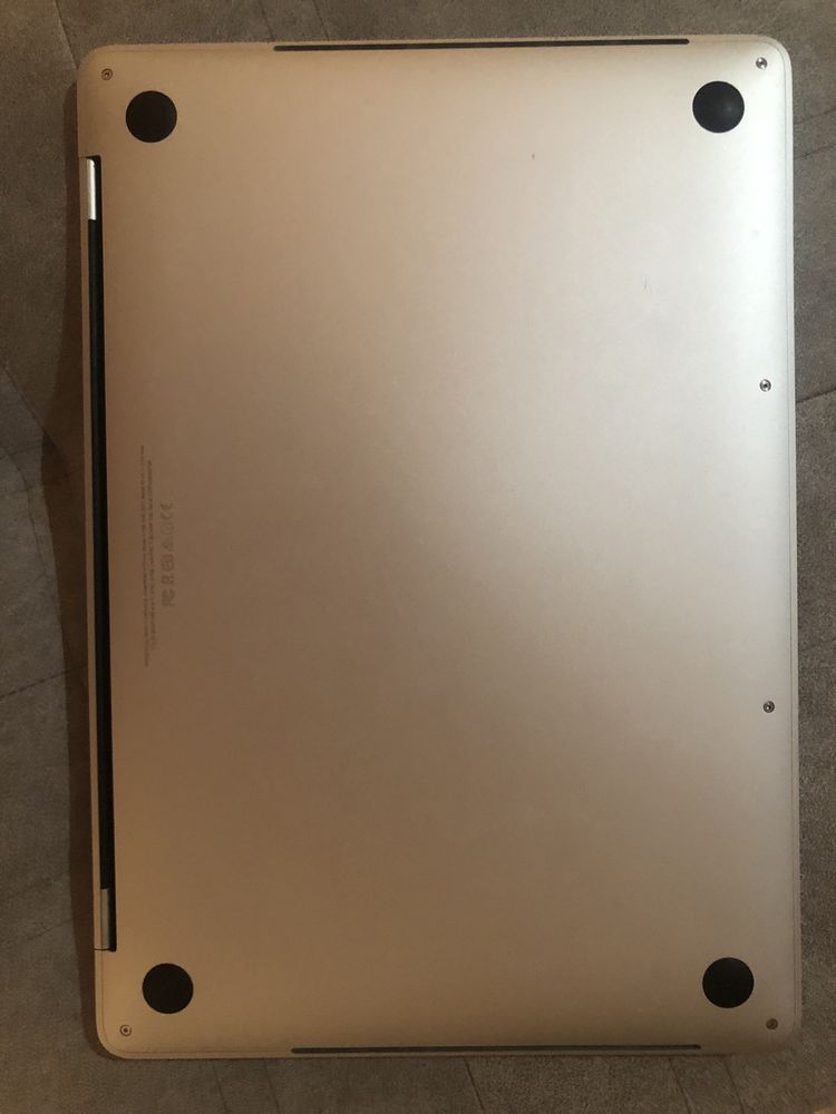 MackBook a1706 стан 8/10