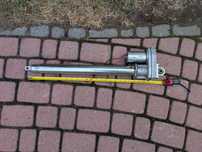 Siłownik liniowy, silnik 12V DC. Siłownik elektryczny Barker. 68-100cm