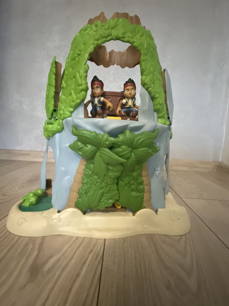 Jake Fisher Price Domek na drzewie