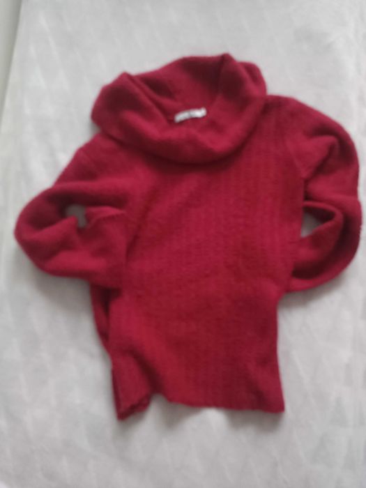 Sweter bordowy Quiosque