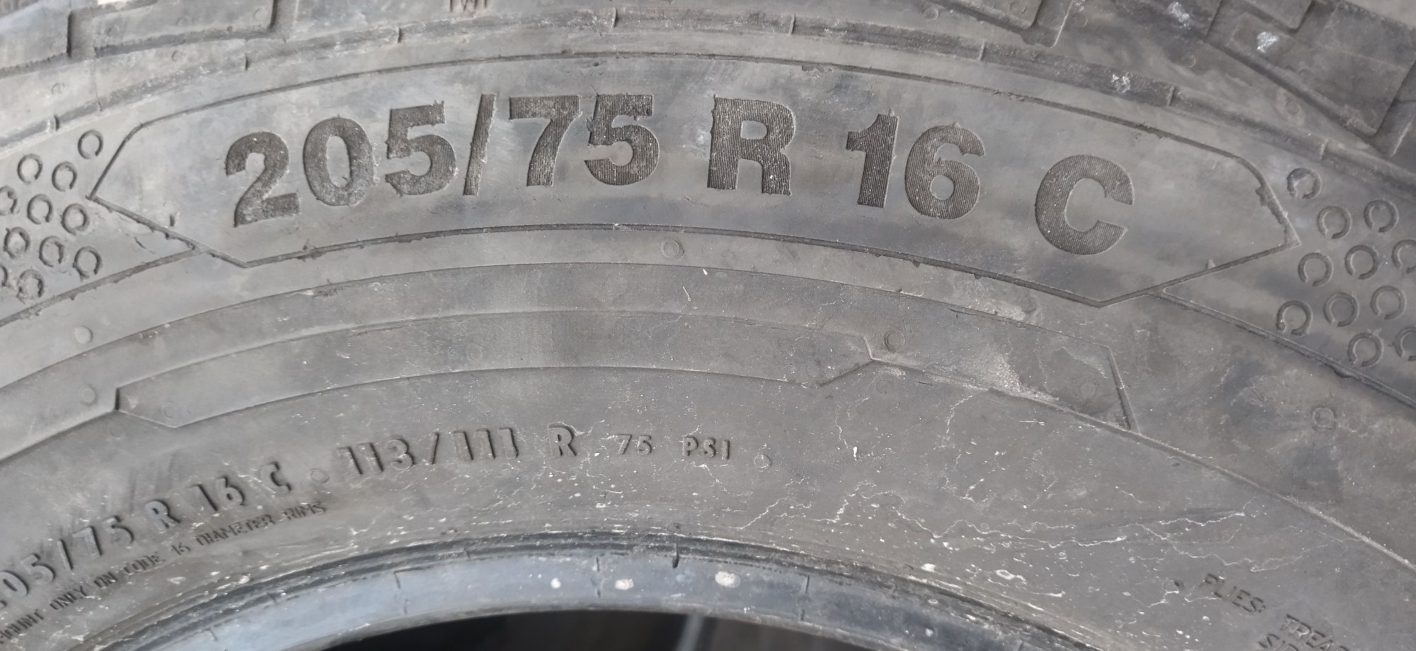 Шины 205/75/16 c Continental