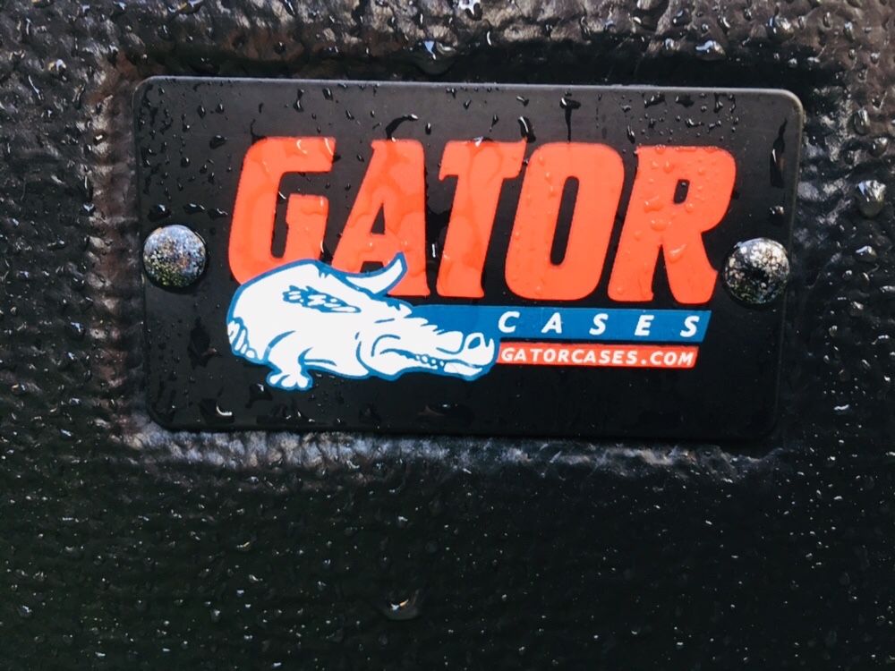 Продаю фірмовий кейс “Gator 88” клавиш