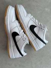 Nike Dunk Low Medium--Czarny i biały--38