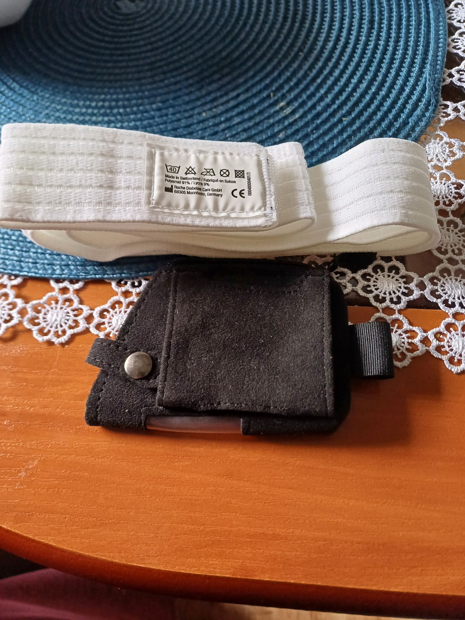 Etiu zamszowe z paskiem na rzep Accu chek combo
