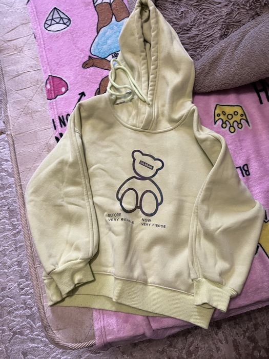 Продам кофту на девочку