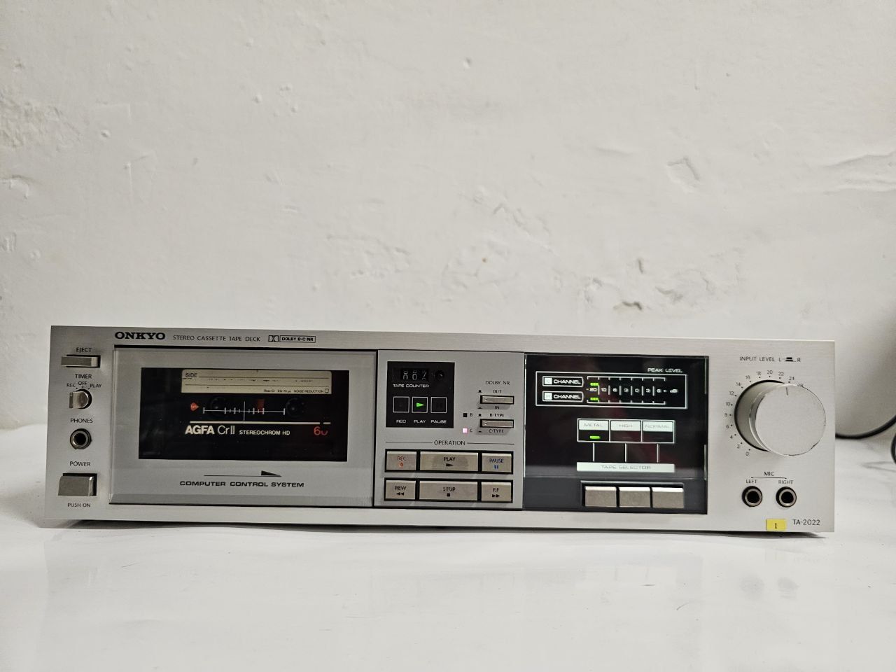 Magnetofon kasetowy Onkyo TA-2022. Wyprodukowano w Japonii.