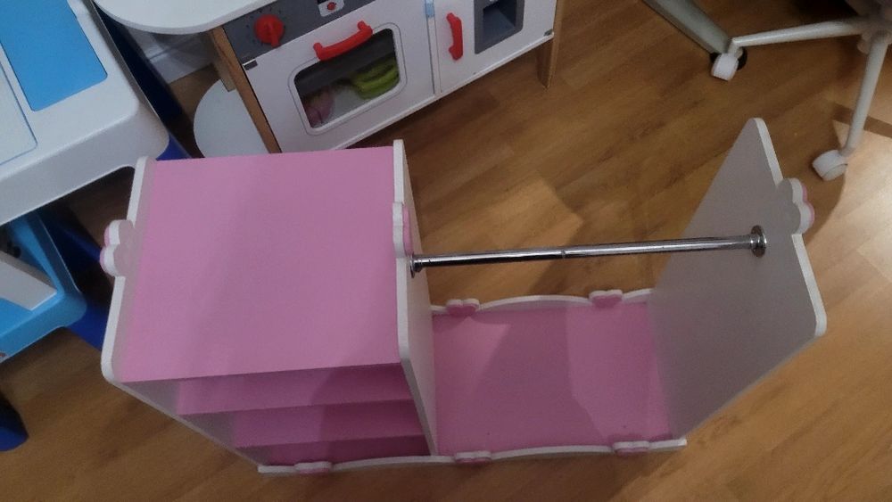 Меблі для ляльки