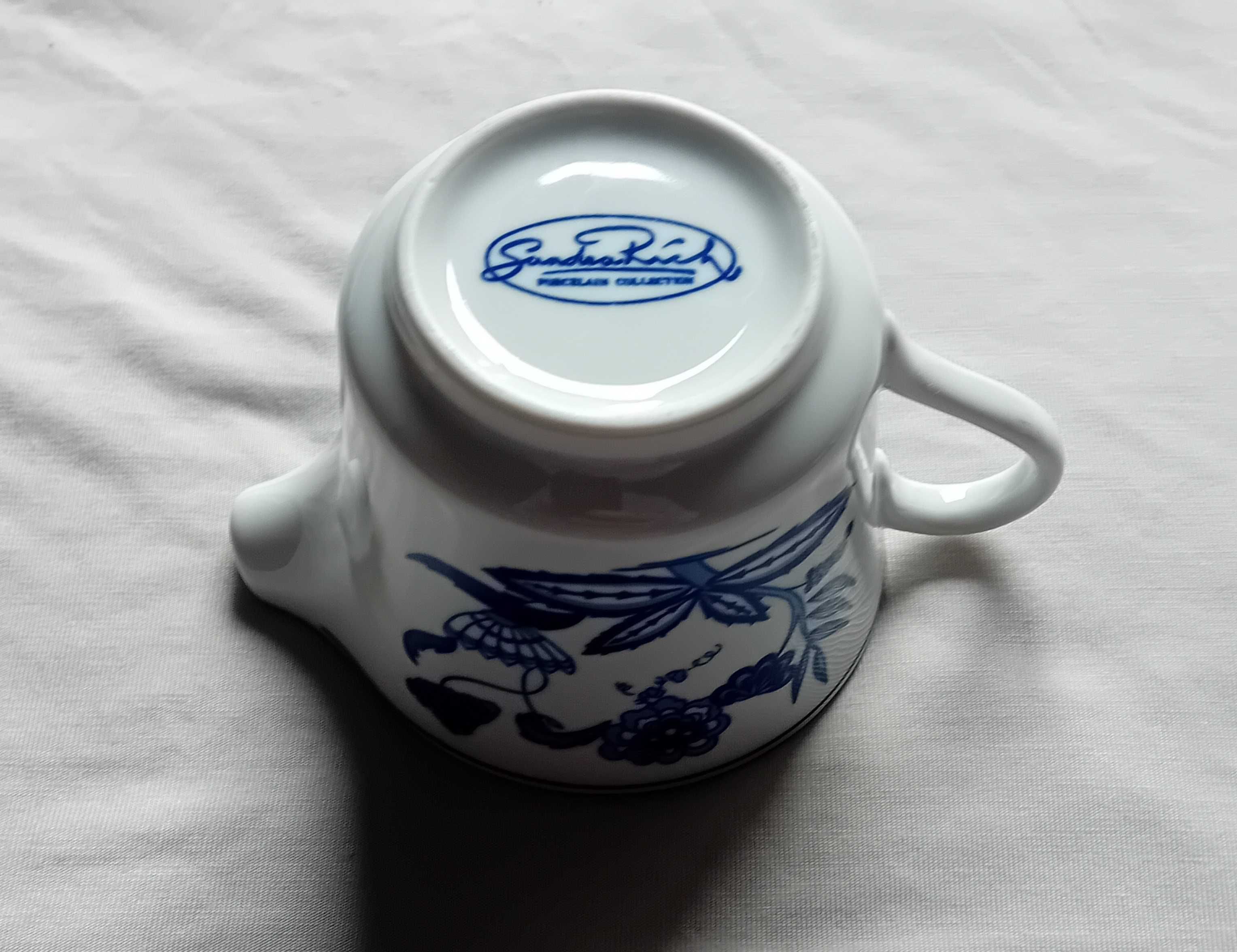 Mlecznik Sandra Rich Porcelain Collection, wzór cebulowy.