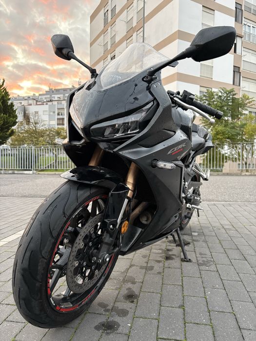 Cbr 650r 35kw (livrete)