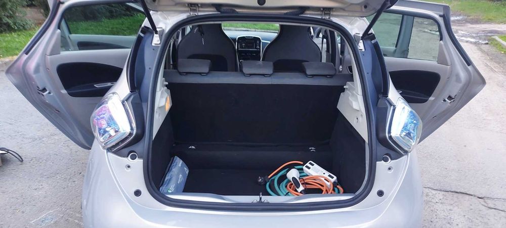 Рено Zoe 2016 року