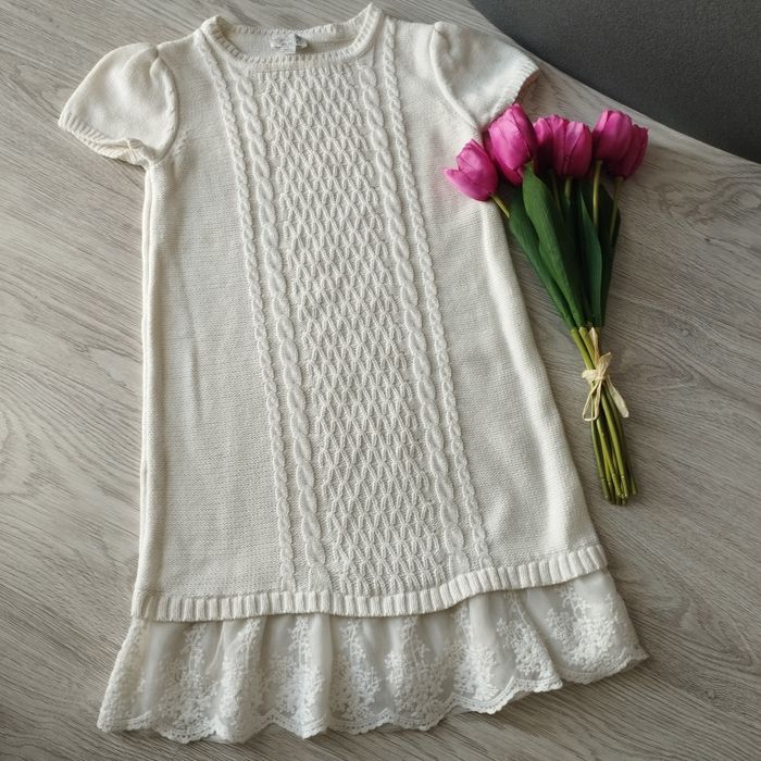 Tunika/Sukienka Sweterkowa z Koronkową Wstawką - 10-12 lat