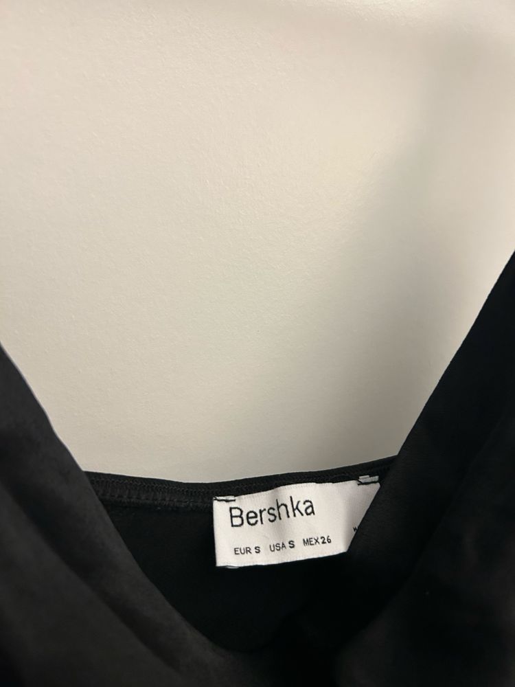 Vestido acetinado