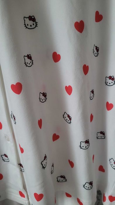 Klasyczna i elegancka piżama Hello Kitty PRIMARK