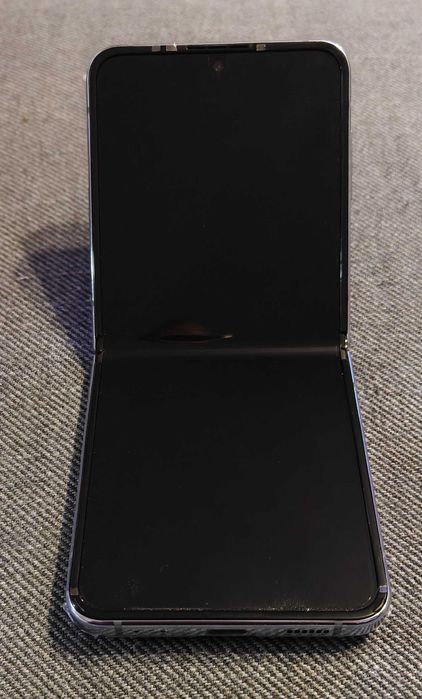 Samsung Galaxy Z Flip 4