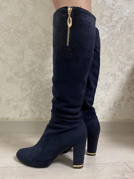 Нарядні модельні сапоги/чиботи