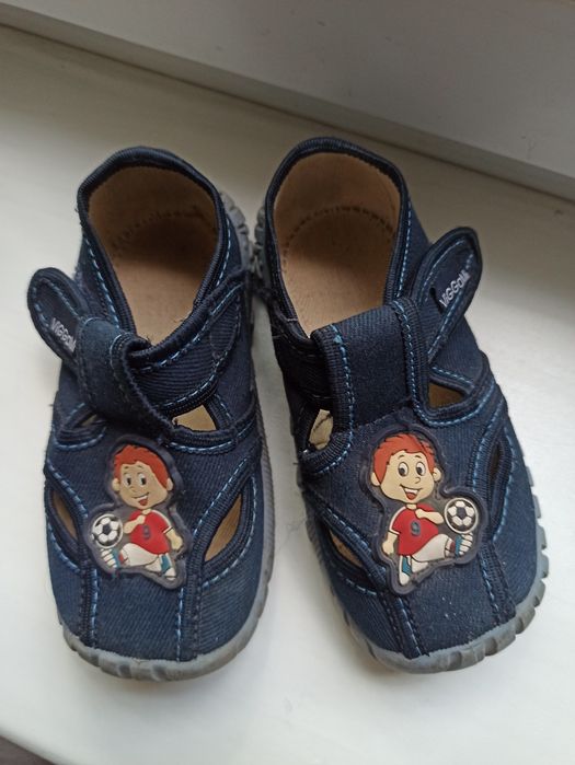 Текстильні капці для хлопчика 23 розмір