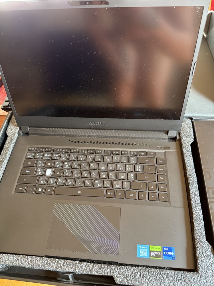 Laptop gamingowy aorus 15 bkf