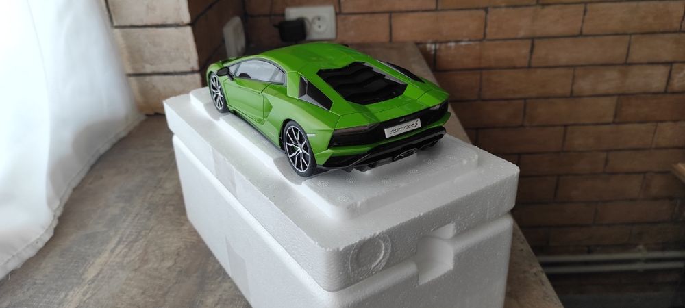 Lamborghini Aventador S 1/18 AutoArt