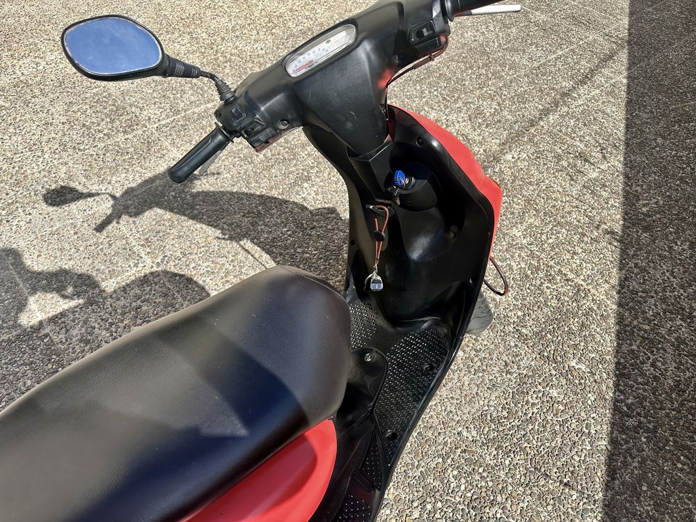 Yahama Neos 50cc Scooter