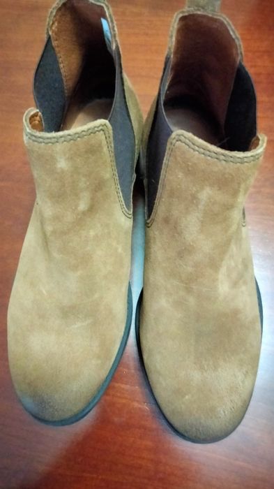 Botins pele cor camel tamanho 36