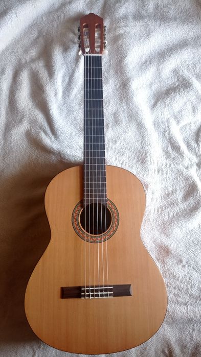 Yamaha C 30 Gitara Klasyczna plus Pokrowiec, Tuner, struny Savarez