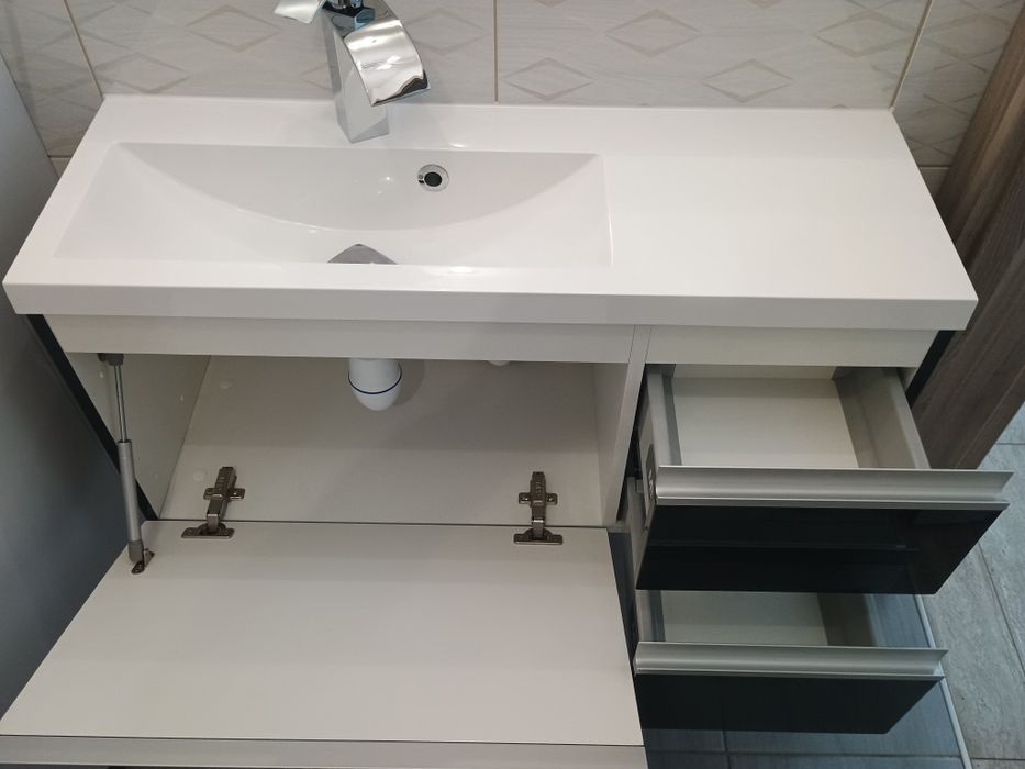 Szafka umywalka bateria zestaw