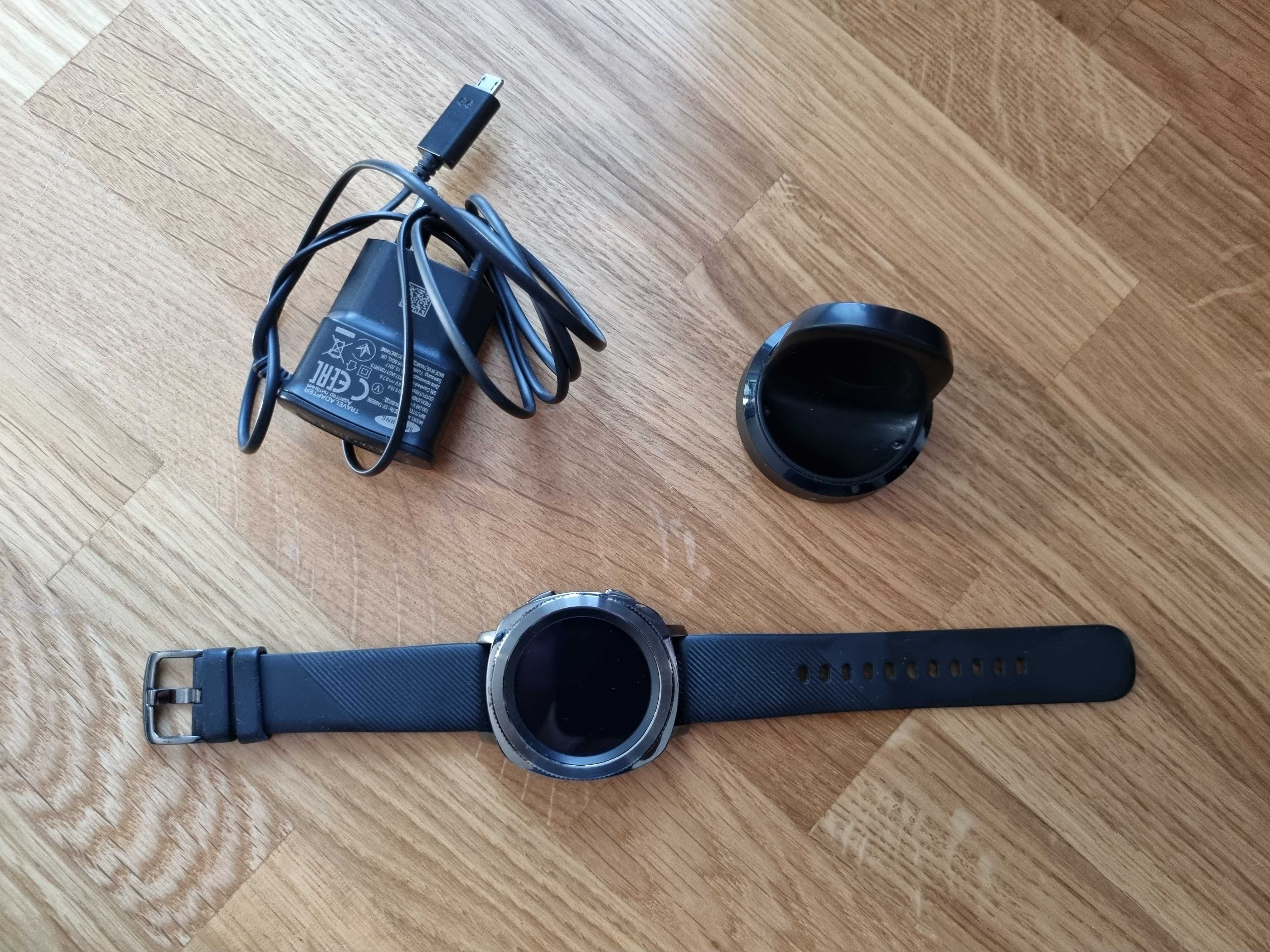 Смартгодинник Samsung Gear Sport Black (SM-R600NZKASEK)