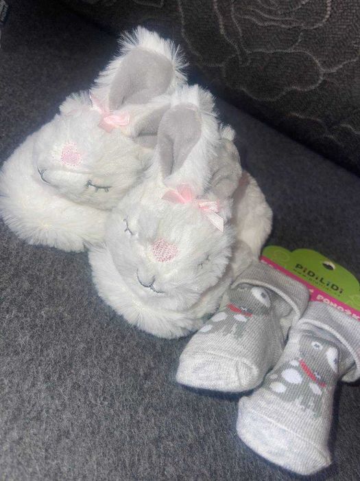 Чудовий дитячий набір капці+шкарпетки Pepco18-19 cм 6-12 м