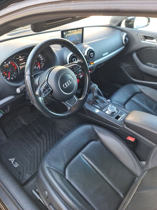 Audi A3 2.0Turbo Quattro S Tronic Panorama Keyless Kamera Navi Led PDC