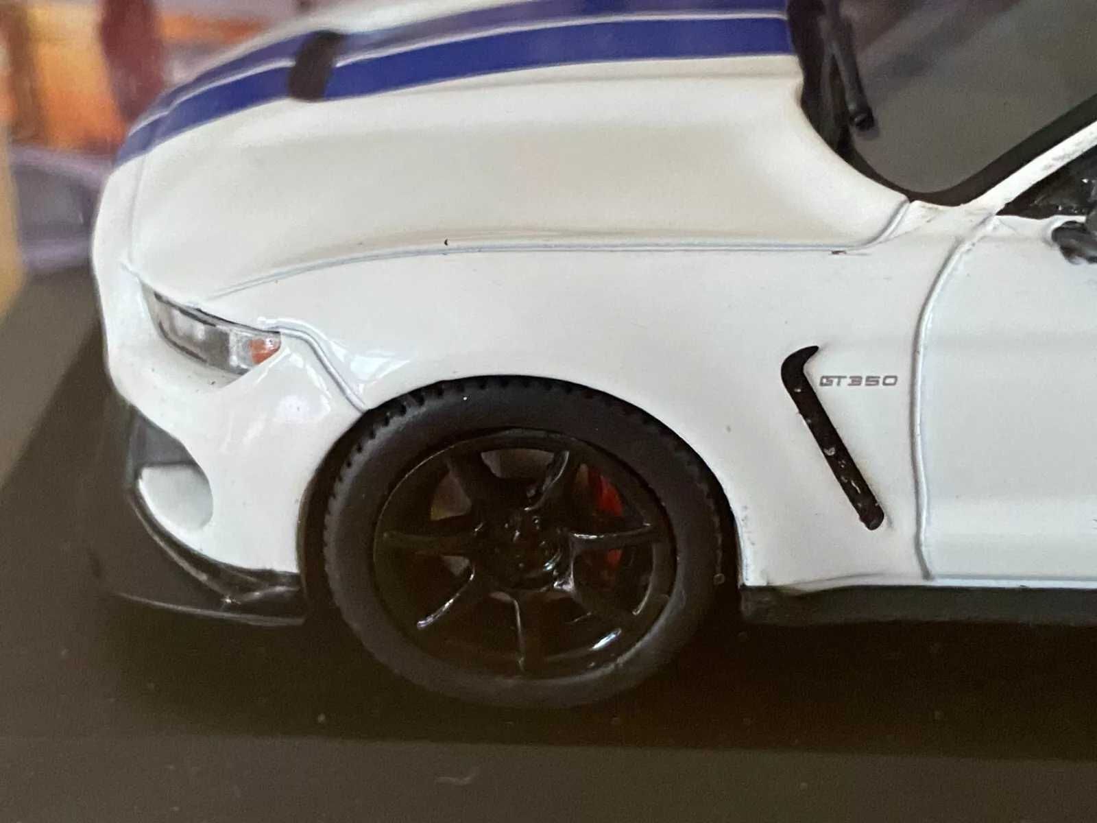 1/43 mustang shelby gt350r 2016 (ixo altaya)