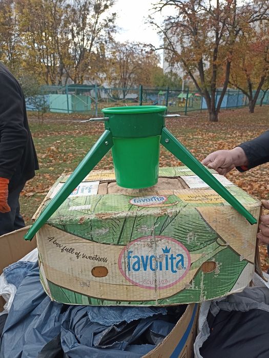 Подставка под елку